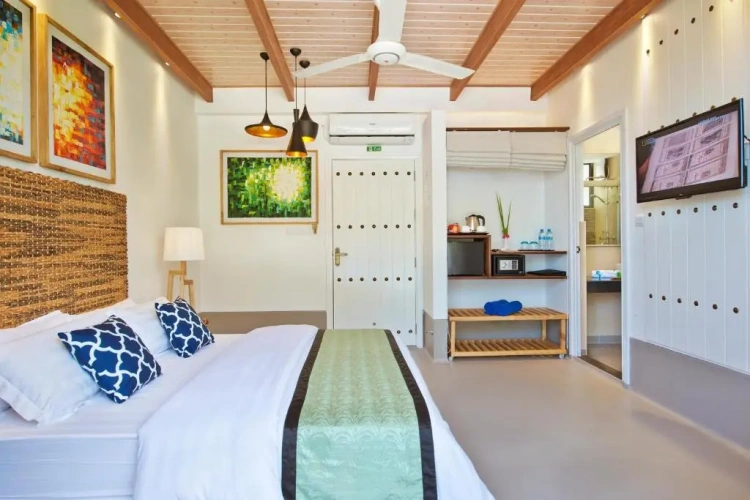 Deluxe Double room with balcony and with city view