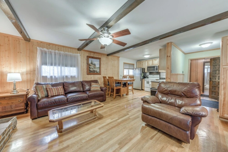 2 Bedrooms Cottage