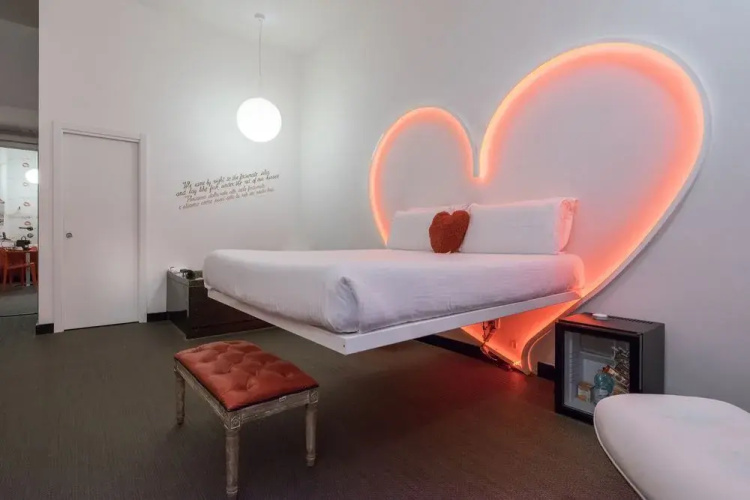 iRooms Jacuzzi Suites