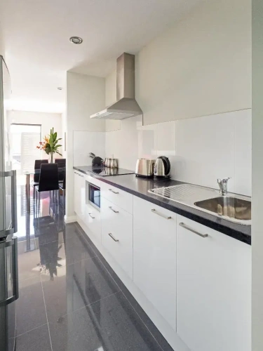 1 Bedroom Deluxe Apartment