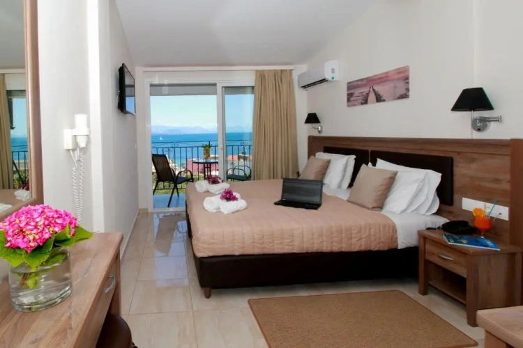 Superior Twin room with sea view