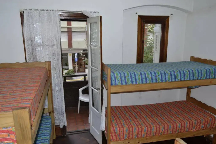 Puerto Nómade Hostel Internacional