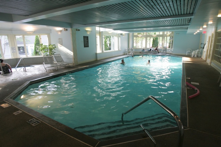 Water's Edge Resort & Spa photo 13