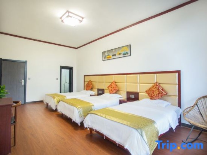 Deluxe Triple room