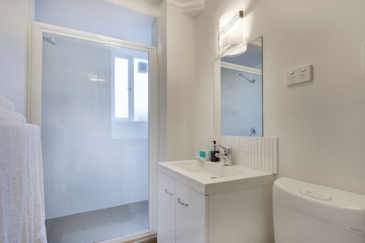 Portsea Place Over view