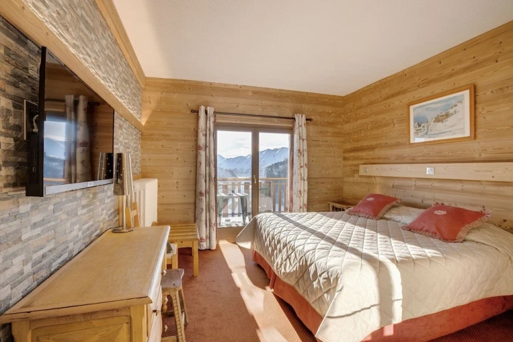 Deluxe Double room with balcony and with mountain view