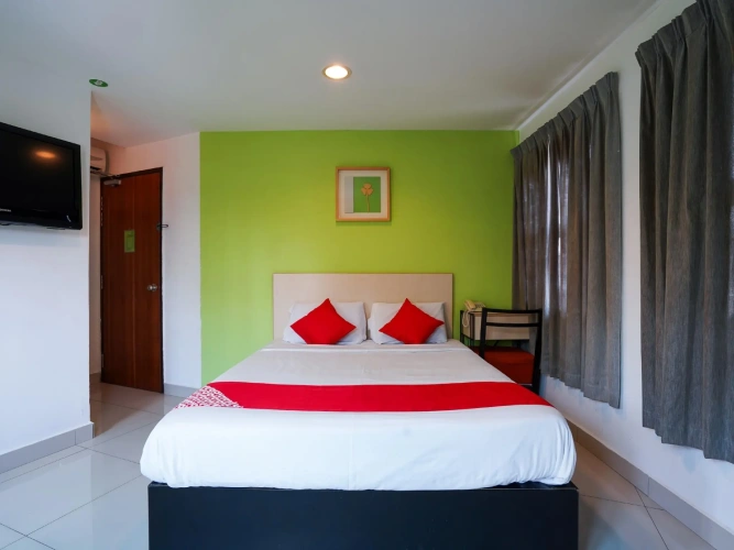 Deluxe Suite