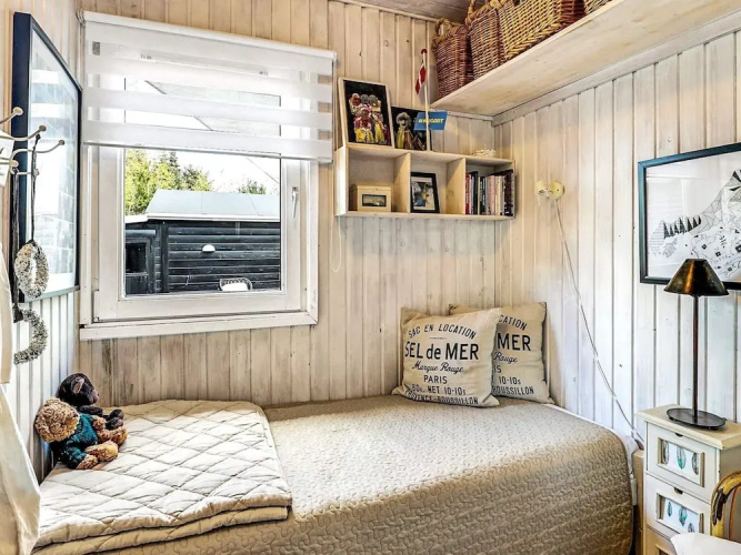 6 Person Holiday Home in Hals