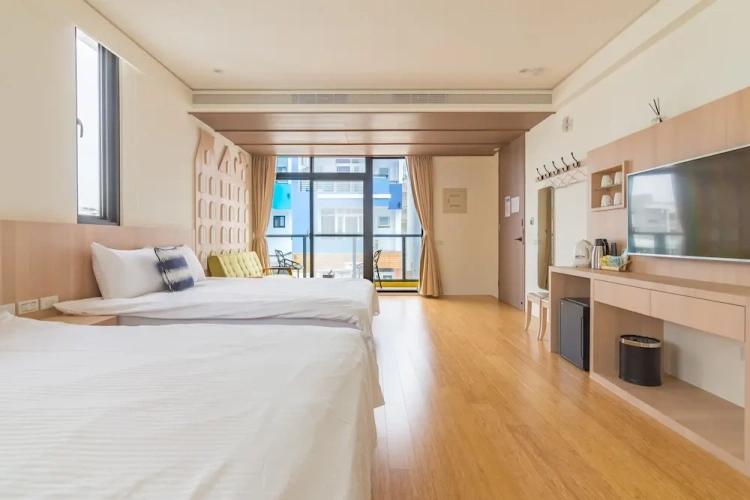Deluxe Quadruple room with garden view