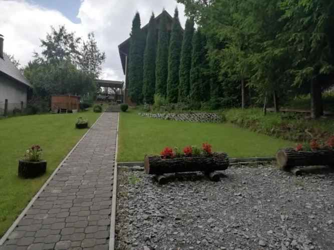 4 Bedrooms Cottage