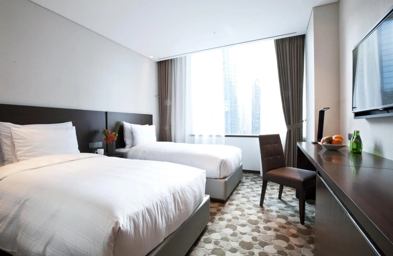 Lotte City Hotel Myeongdong photo 6