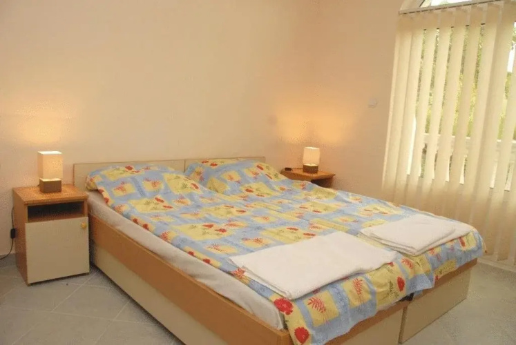 Sars Apartments