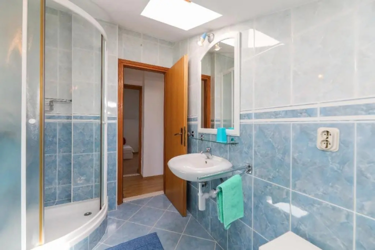 Apartment Ana - 50m from Sea
