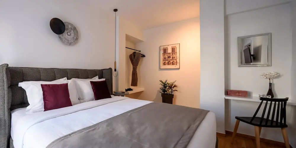 Acropolis Grand Apartment