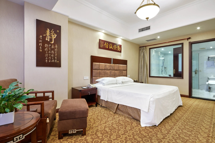 Grand Regency Hotel