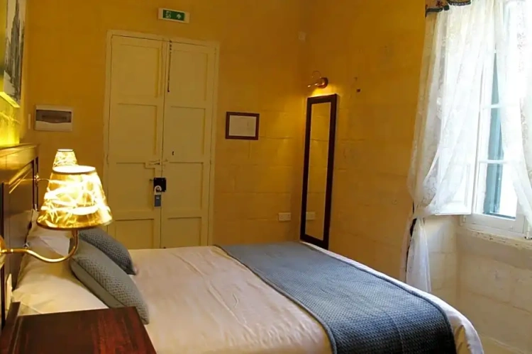 Deluxe Double Suite