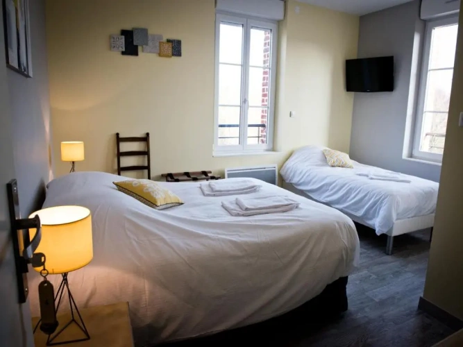 Standard Triple room
