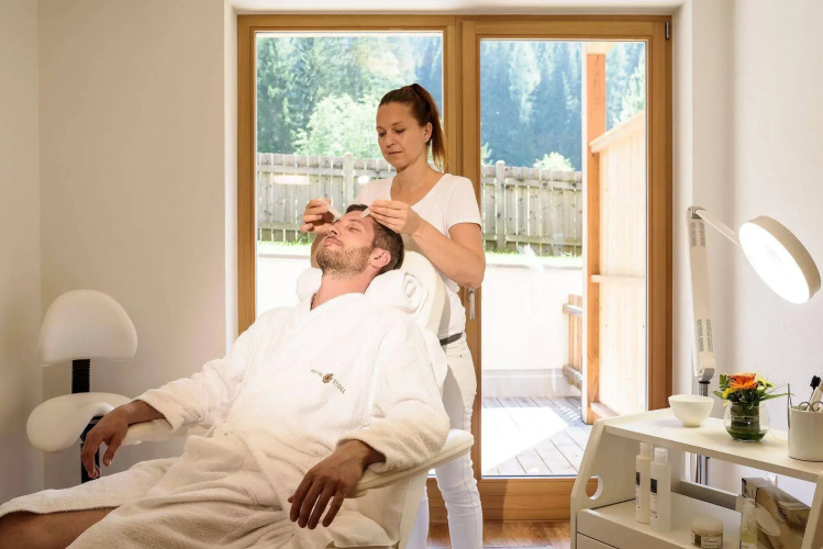Alpine Nature Hotel Stoll
