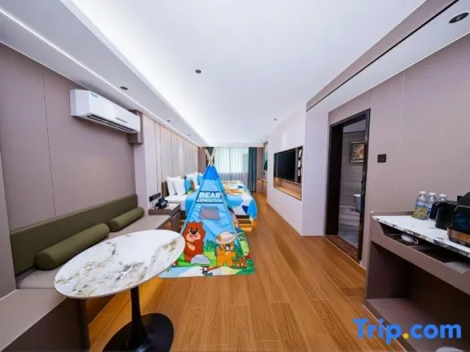 Standard Family room