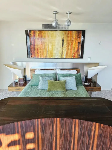 Oceanview Penthouse Suite & Beach Access
