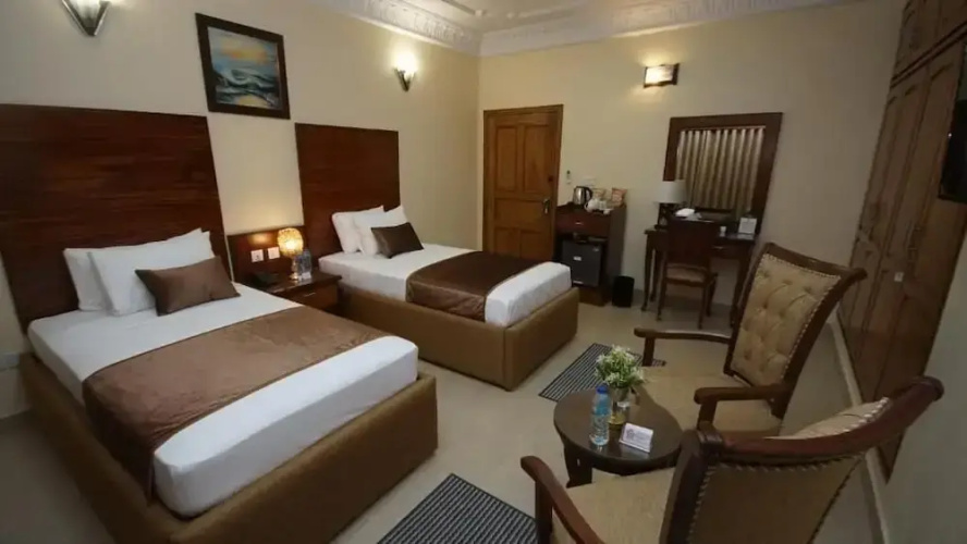 World Inn Karachi