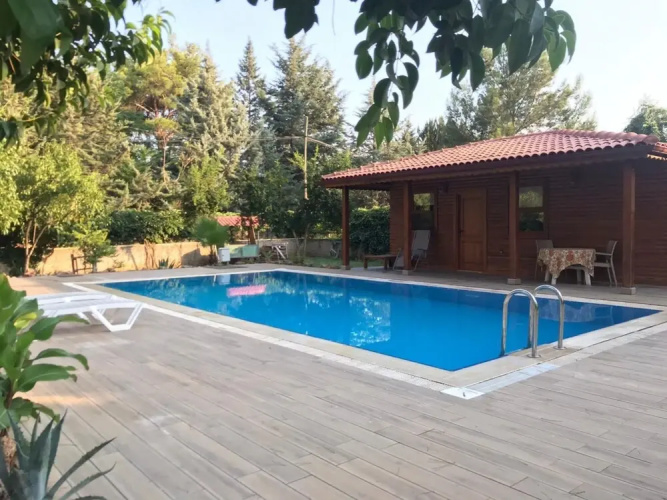 Lovely Summer House With Shared Pool in Kepez