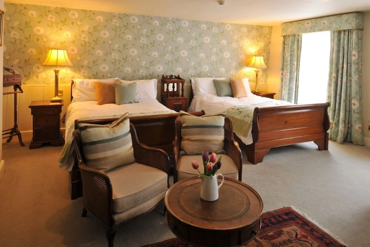 Standard Double Family room with courtyard view