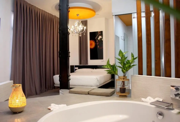Deluxe with Jacuzzi Double room