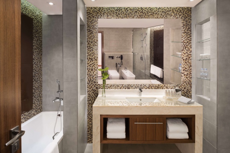 Radisson Blu Hotel Dubai Waterfront photo 14
