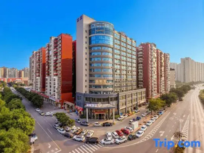 Pinyi Hotel