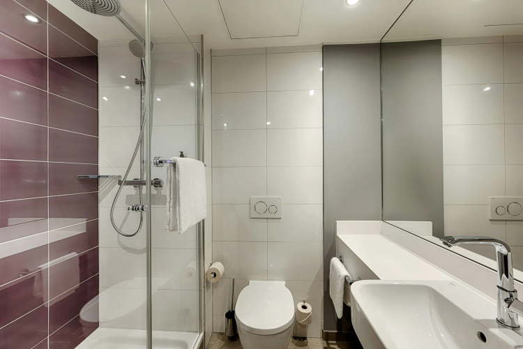 Premier Inn Hamburg City Klostertor photo 11
