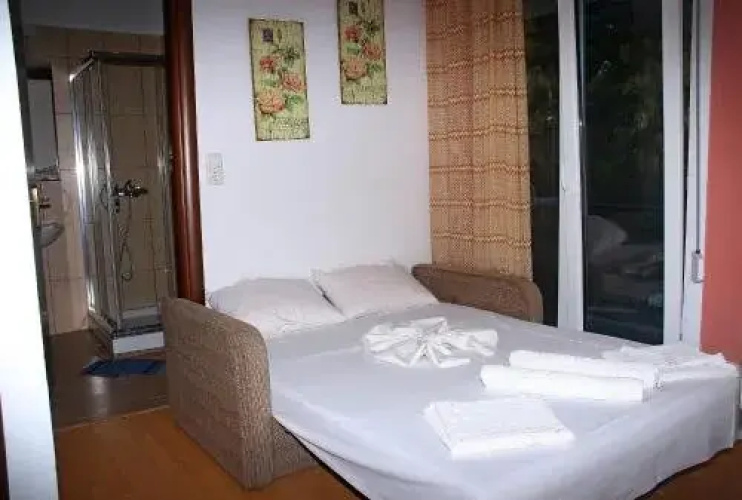 Kristal Hotel