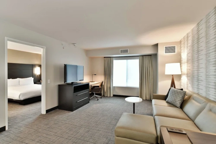 1 Bedroom Suite