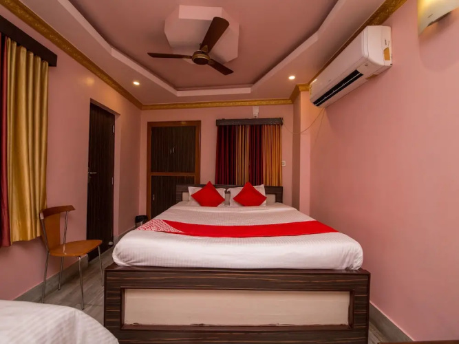 Moon Light Hotel