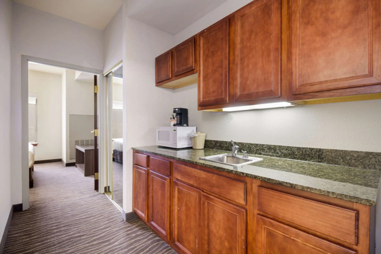 Clarion Pointe Charleston - West Ashley photo 26