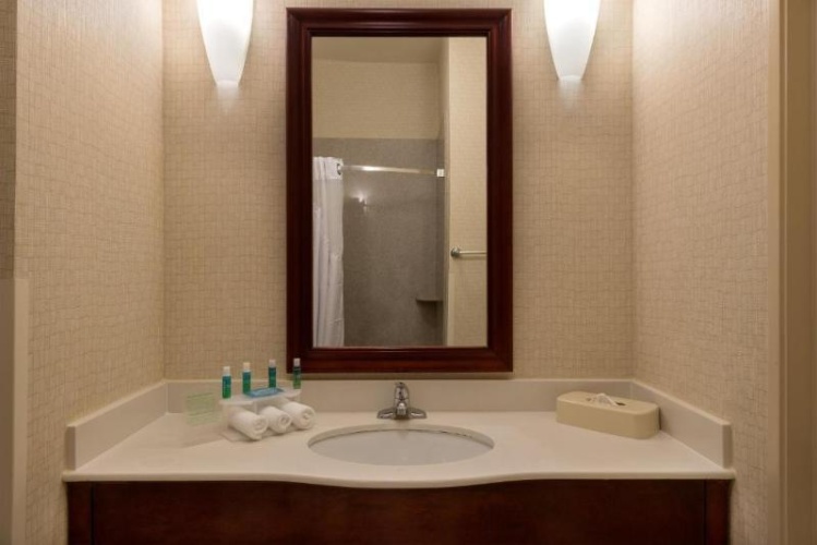 Holiday Inn Express & Suites Los Angeles Airport Hawthorne photo 8