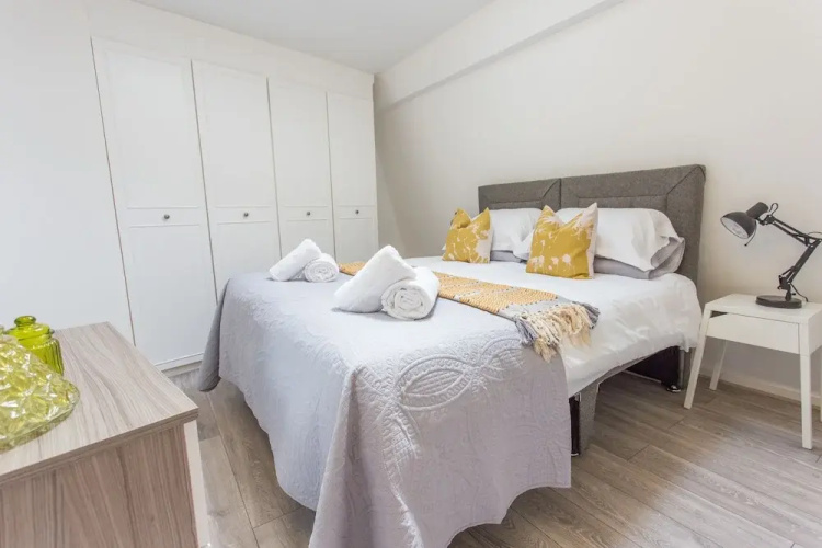 The Manor Suite