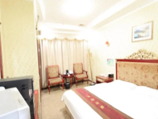 Jilv Hotel (Huashi)