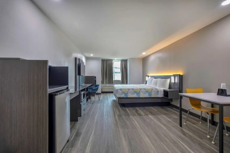 Deluxe Double Suite