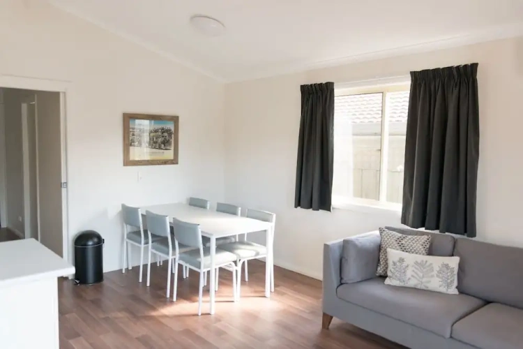 3 Bedrooms Villa with balcony