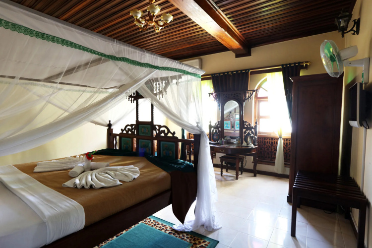 Horizon Palace Hotel