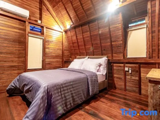 Quadruple Family Suite with mountain view