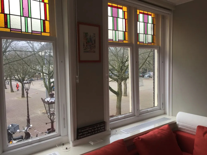 Lovely Studio With Canal Views