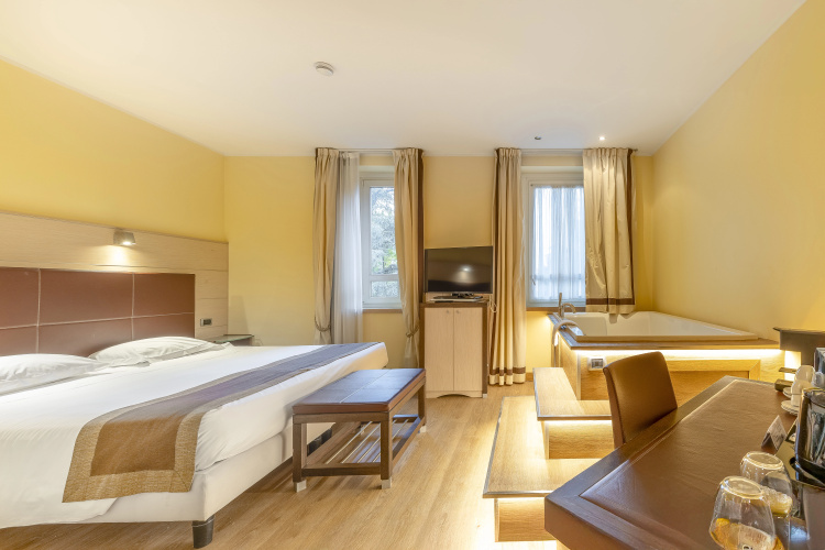 Hotel Master