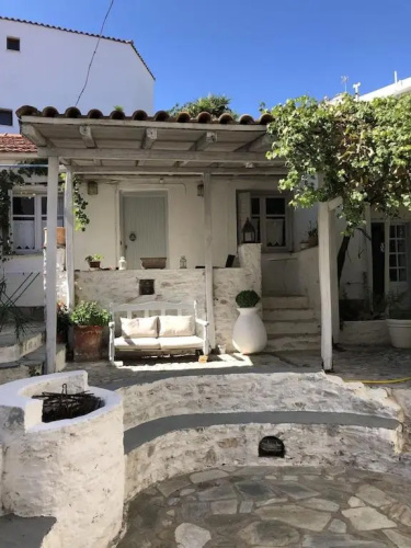 Hikers Room 2 Skiathos Town
