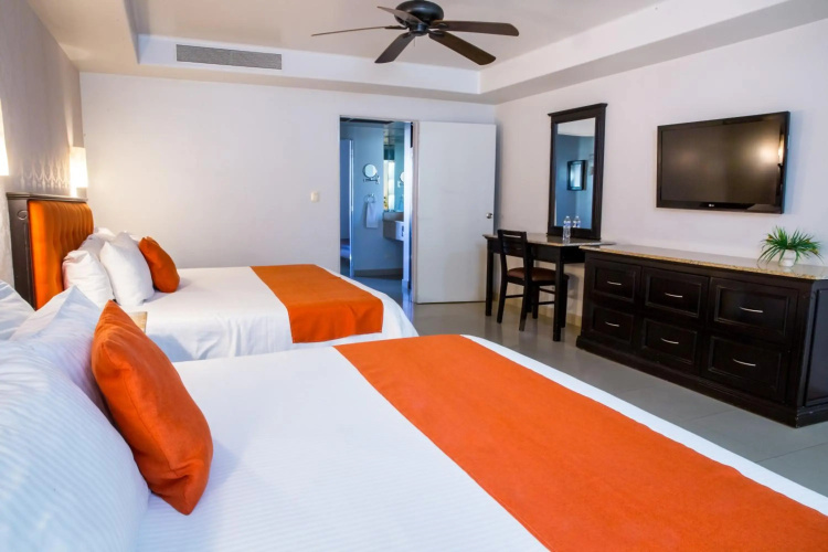 Hotel Santorian