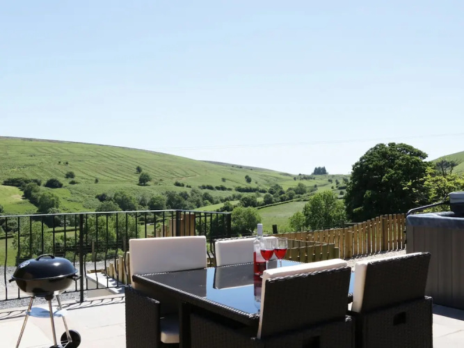 1 Beacon View Barn