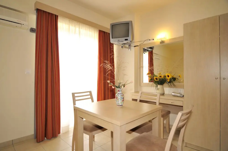 Belle Helene Apartments