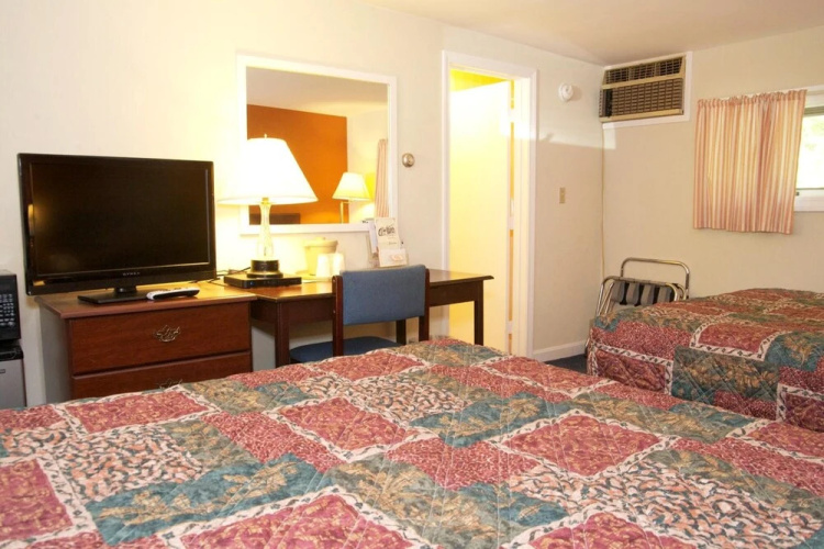 Sunset Motor Inn