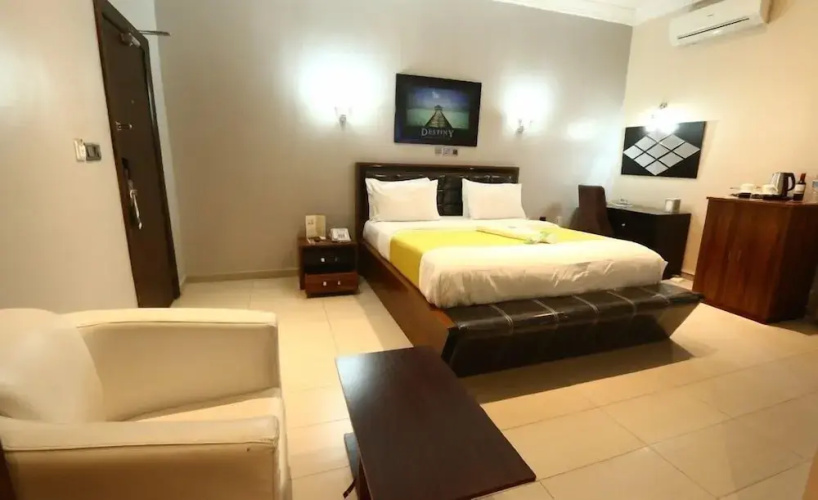 Cares Luxury Suites